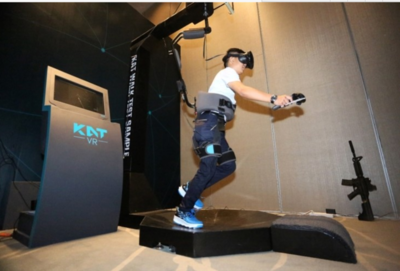 VR“神器”與《V戰》的化學反應 虛擬現實技術的新里程碑